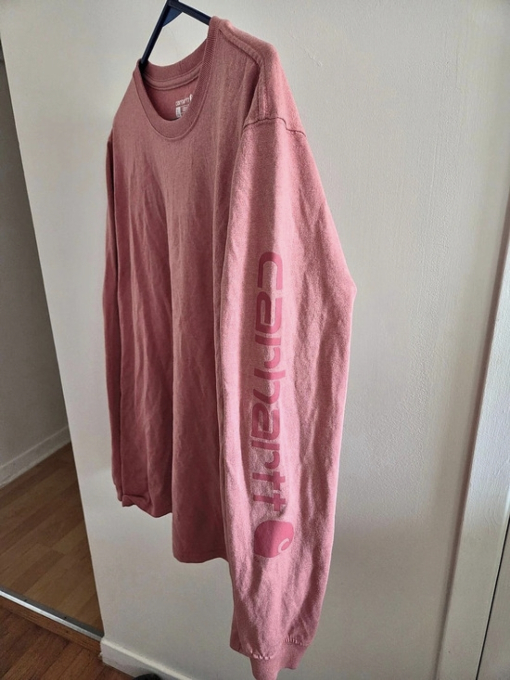Champion Long Sleeve Sweatshirt in Pink Size Medium